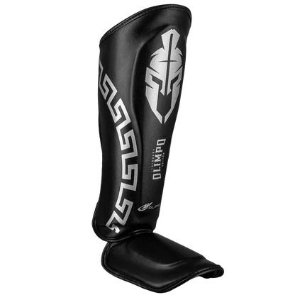 Caneleira de Muay Thai Legendary Preto e Prata